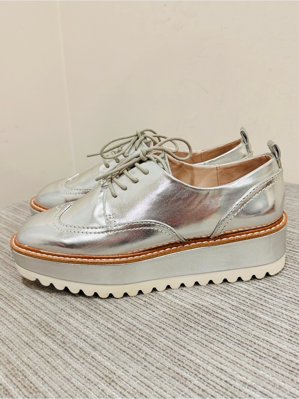 ZARA Women's EU 37 US 6,5 Metalic Silver Lace up Platform Oxford Shoes Oxfords